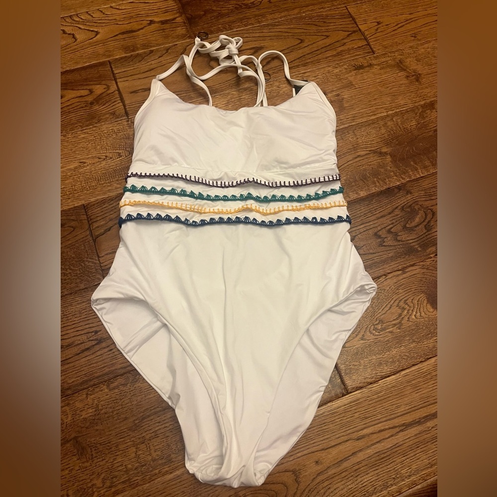 New Soluna summer solstice one piece white size large swimsuit bathing suit - Picture 2 of 5